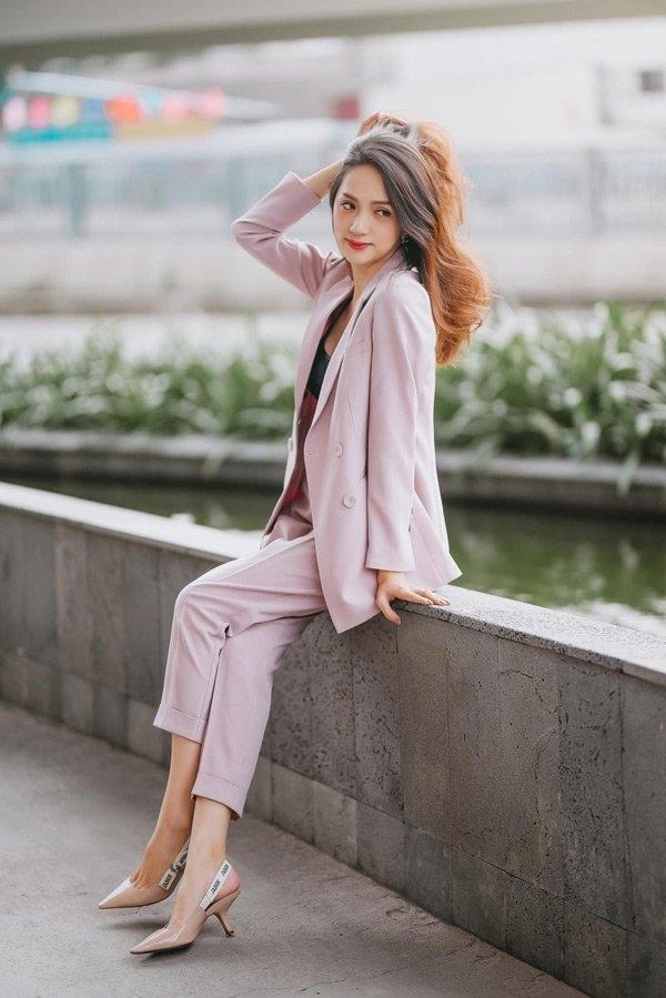 Hương Giang có da có thịt hơn qua ống kính camera thường-14