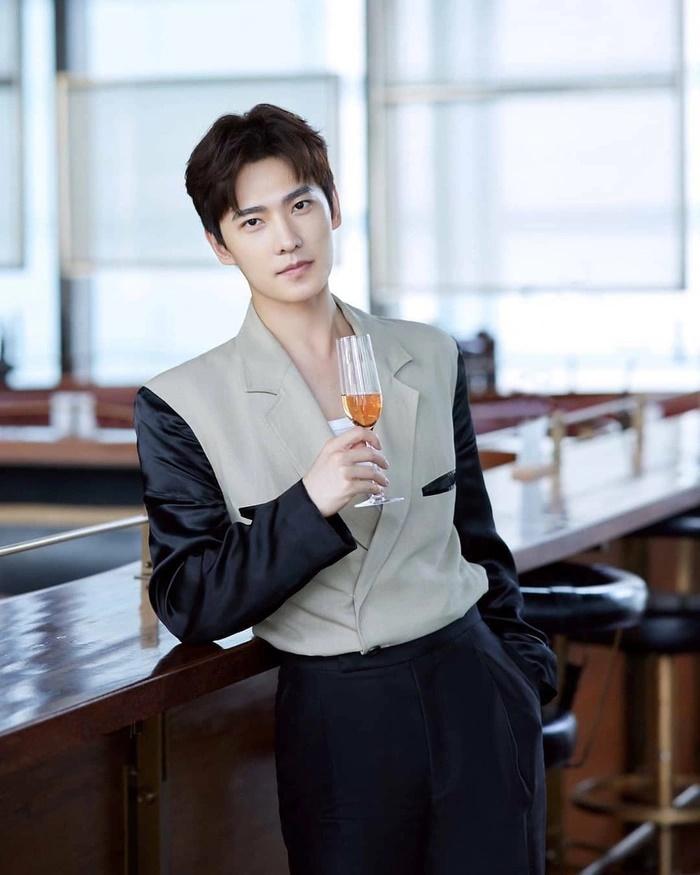 Lộ xuất thân của người yêu Dương Dương-1