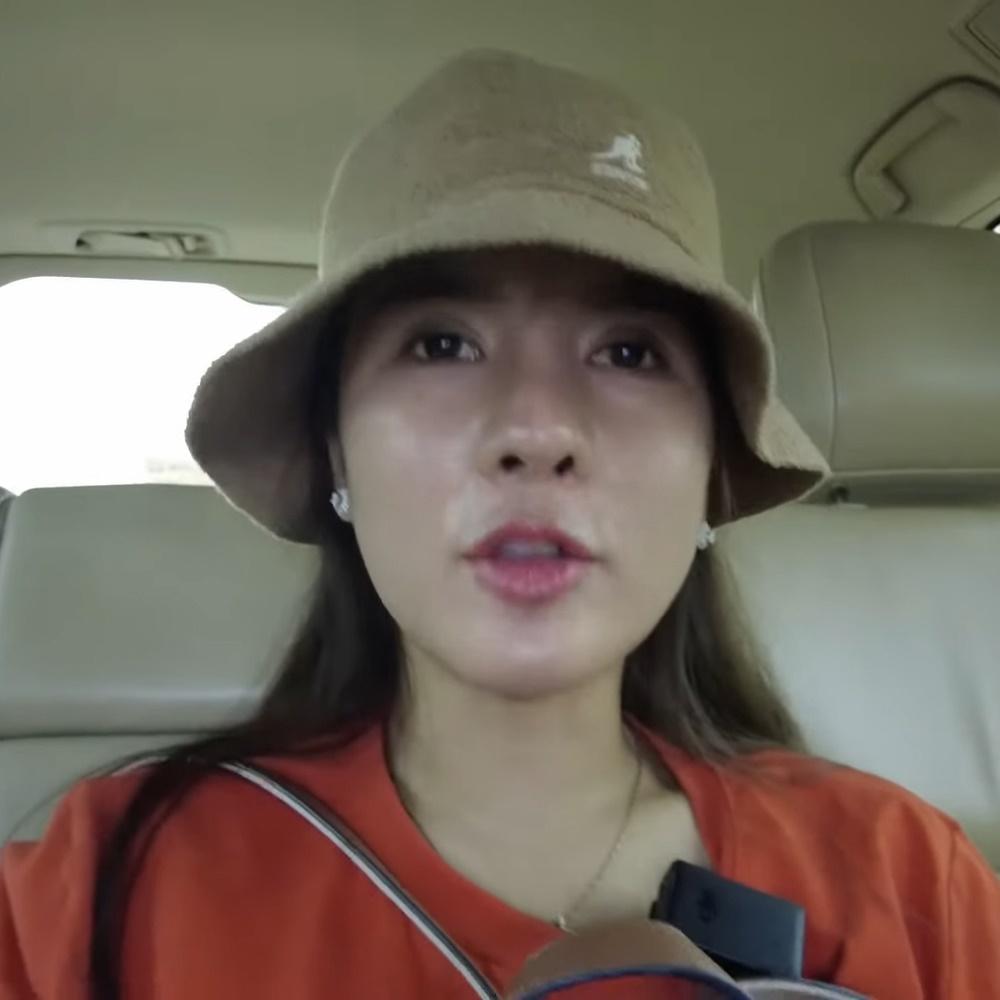 Bà Nhân kể về chuyến từ thiện bất ổn cùng Quang Linh Vlog-4