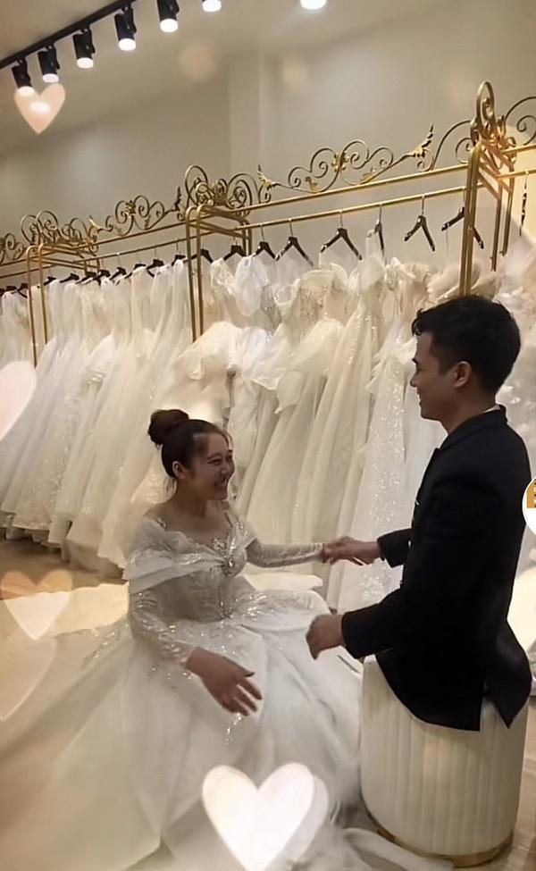 Chàng trai không chân cưới vợ xinh như hoa, chuyện tình đáng ngưỡng mộ-6