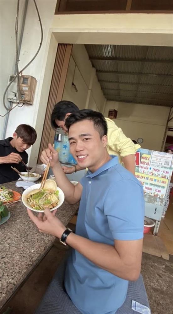 Chàng trai không chân cưới vợ xinh như hoa, chuyện tình đáng ngưỡng mộ-9