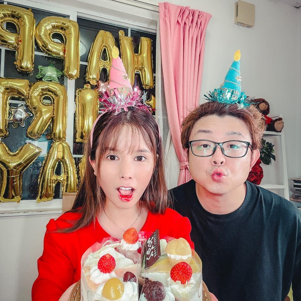 Bà Nhân Vlog lộ mặt mộc, nhan sắc thật có gây sốc?-4