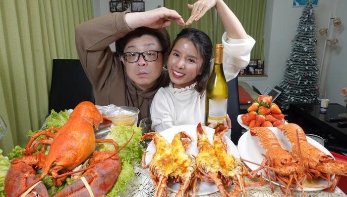 Bà Nhân Vlog bị đào loạt ảnh thời chưa phẫu thuật thẩm mỹ-5