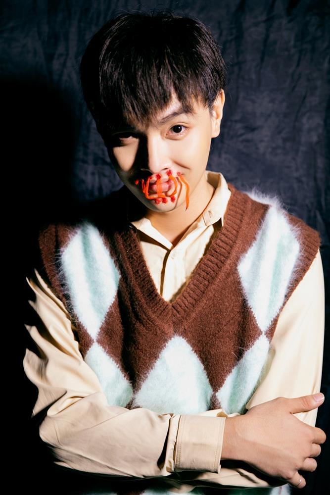 Dược sĩ Tiến khâu miệng Trang Trần và Trác Thúy Miêu khi ra mắt phim mới-2