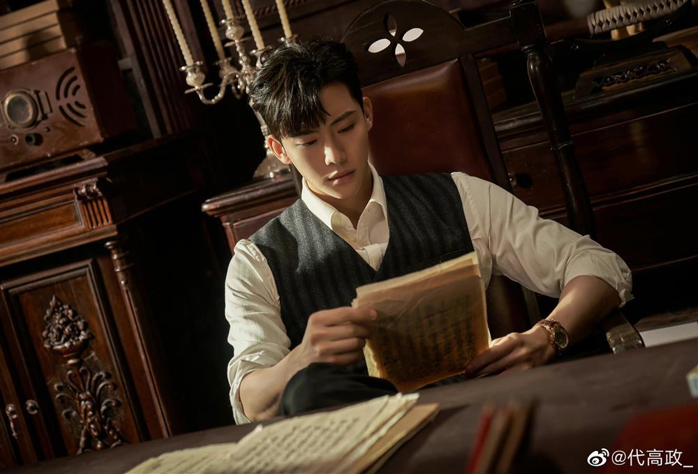 Nam thần 6 múi xứ Trung khiến hội mê phim đua nhau săn lùng-4