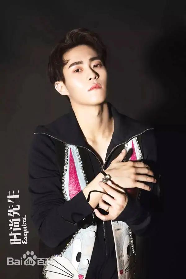 Nam idol xứ Trung hẹn hò 3 cô gái trong 1 đêm-1