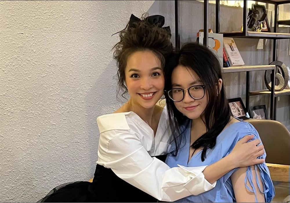 Hiền Thục xúi đi thẩm mỹ, con gái 20 tuổi phản ứng sao?-4