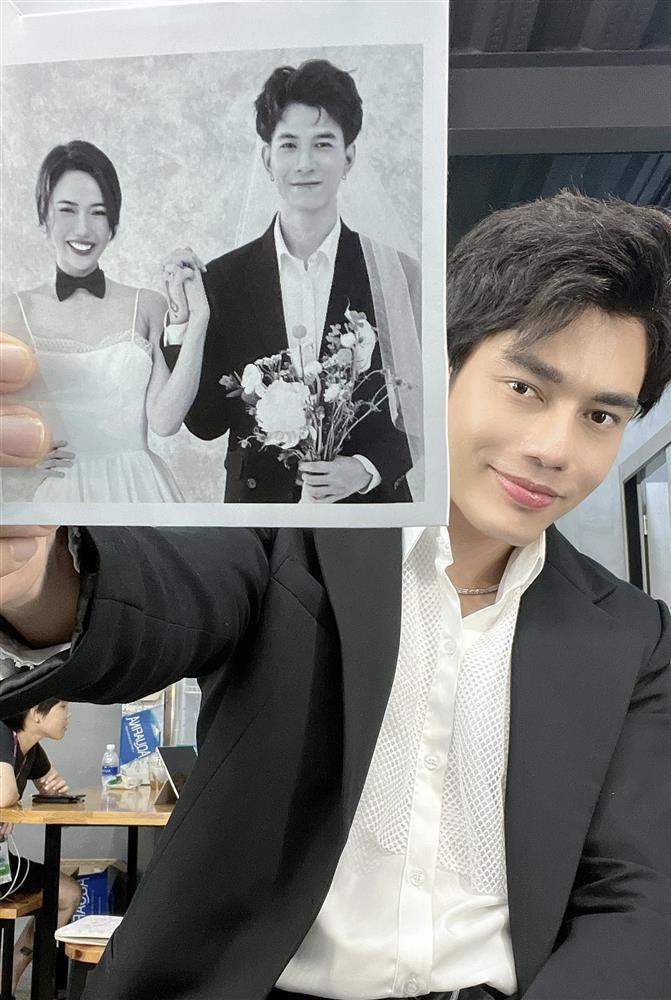 Khoe thiệp cưới Diệu Nhi, Lê Dương Bảo Lâm mặc đồ y chú rể-1