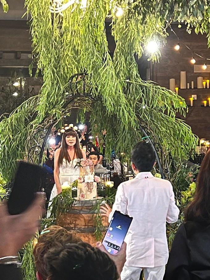 Thanh Hà hóa công chúa trong đám cưới với Phương Uyên-1