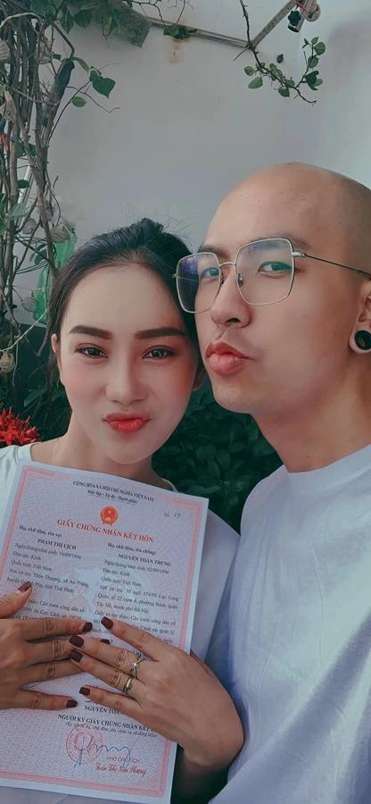 Sao Việt khoe đăng ký kết hôn: Diệu Nhi bịt kín - Phương Nga chau mày-4