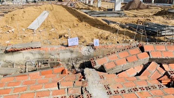 Vụ sập tường khu công nghiệp: Thêm 2 nạn nhân tử vong-4