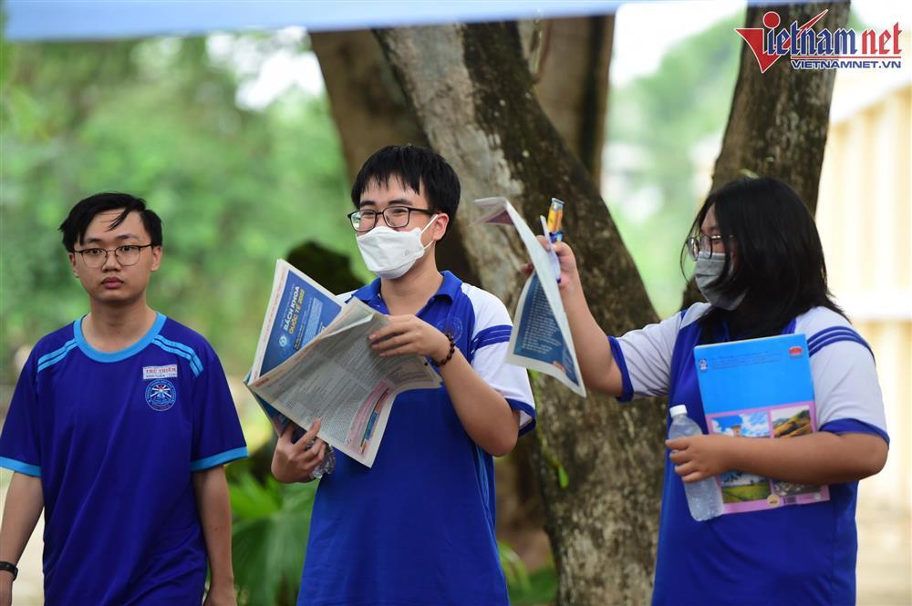 Điểm chuẩn đại học: Tại sao kinh tế, công nghệ thông tin, máy tính lên ngôi?-2