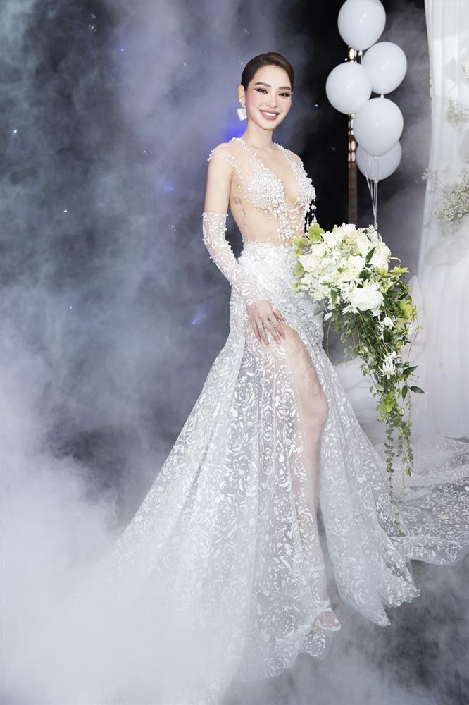 Thanh Hà chọn váy giản dị trong ngày cưới Phương Uyên-10