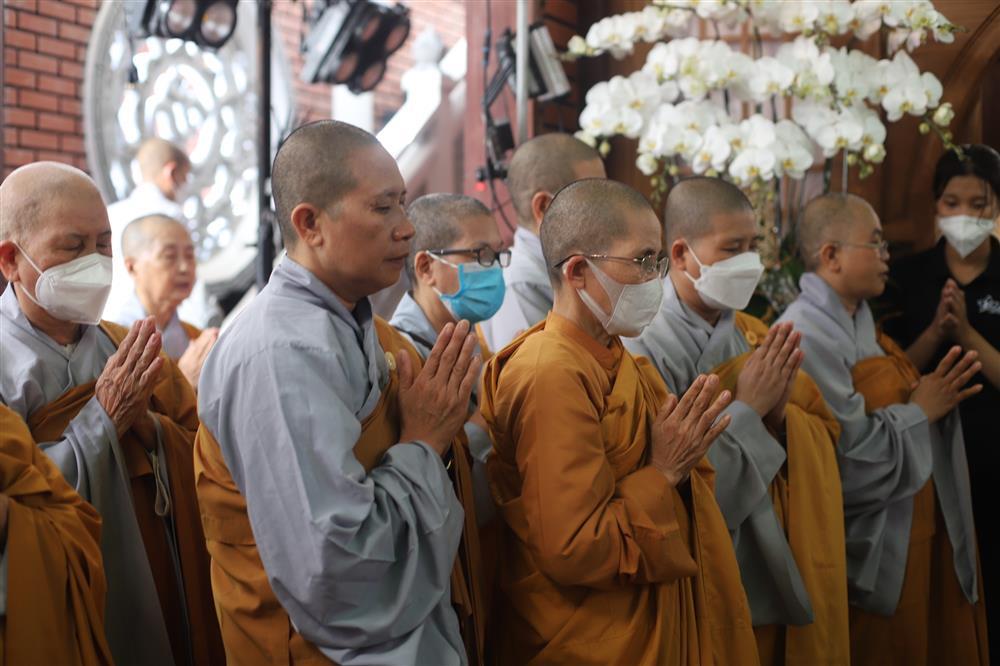 Hồ Văn Cường vắng mặt giỗ đầu cố ca sĩ Phi Nhung?-3