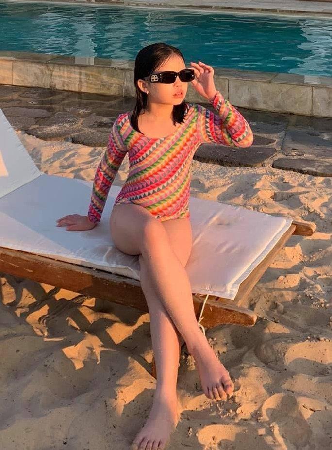 Con gái Phương Trinh Jolie 9 tuổi catwalk, hô tên như Hoa hậu-10