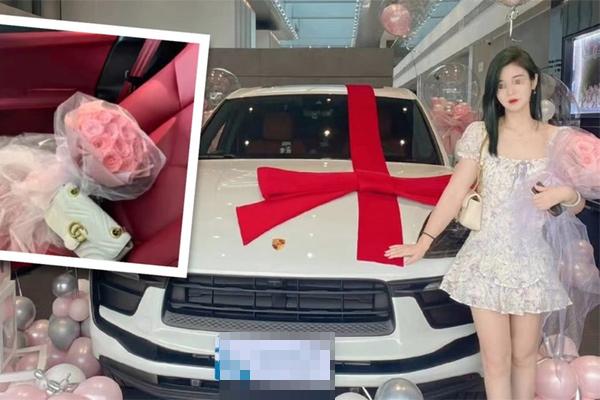 Hà Lan: Những cô gái bán hoa đổ xô phản đối chuyển phố đèn đỏ ra ngoại ô-3