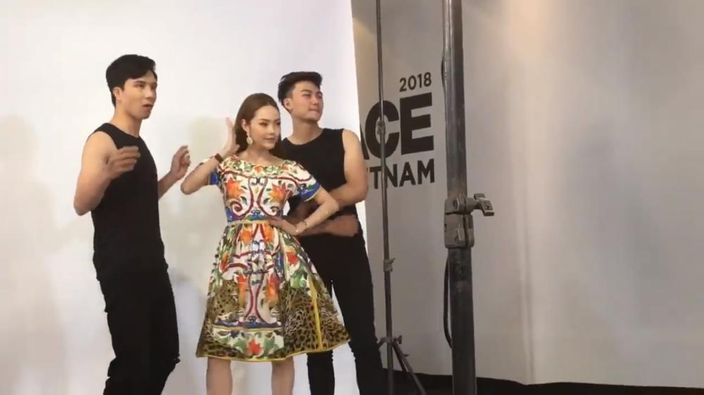 Võ Hoàng Yến pose 100 dáng/phút out trình Lan Khuê-12