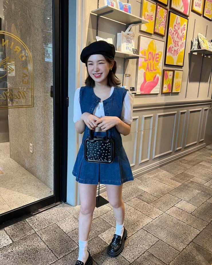 Học mỹ nhân Hàn mix đồ mùa thu khoe eo săn chắc-5