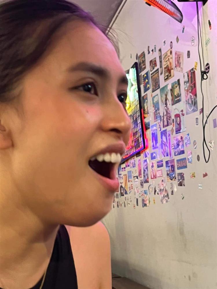 Hoa hậu Tiểu Vy bị tung loạt ảnh dìm, nhan sắc ra sao?-1