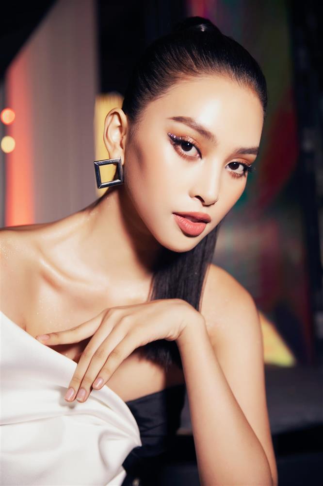 Hoa hậu Tiểu Vy bị tung loạt ảnh dìm, nhan sắc ra sao?-12