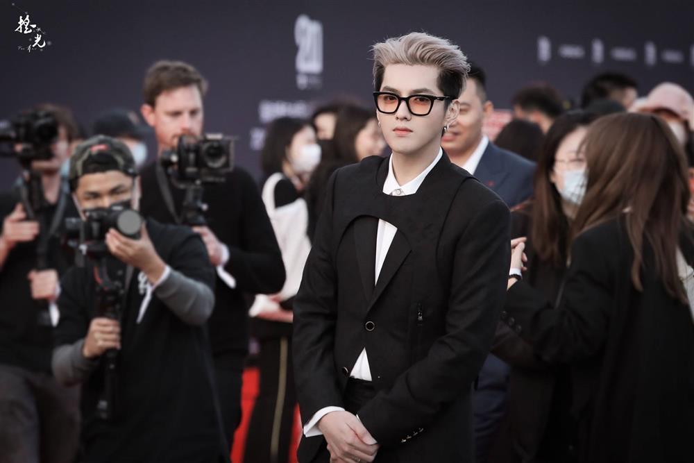 Scandal sex bủa vây và ám ảnh độc hại của sao nam Trung Quốc-4