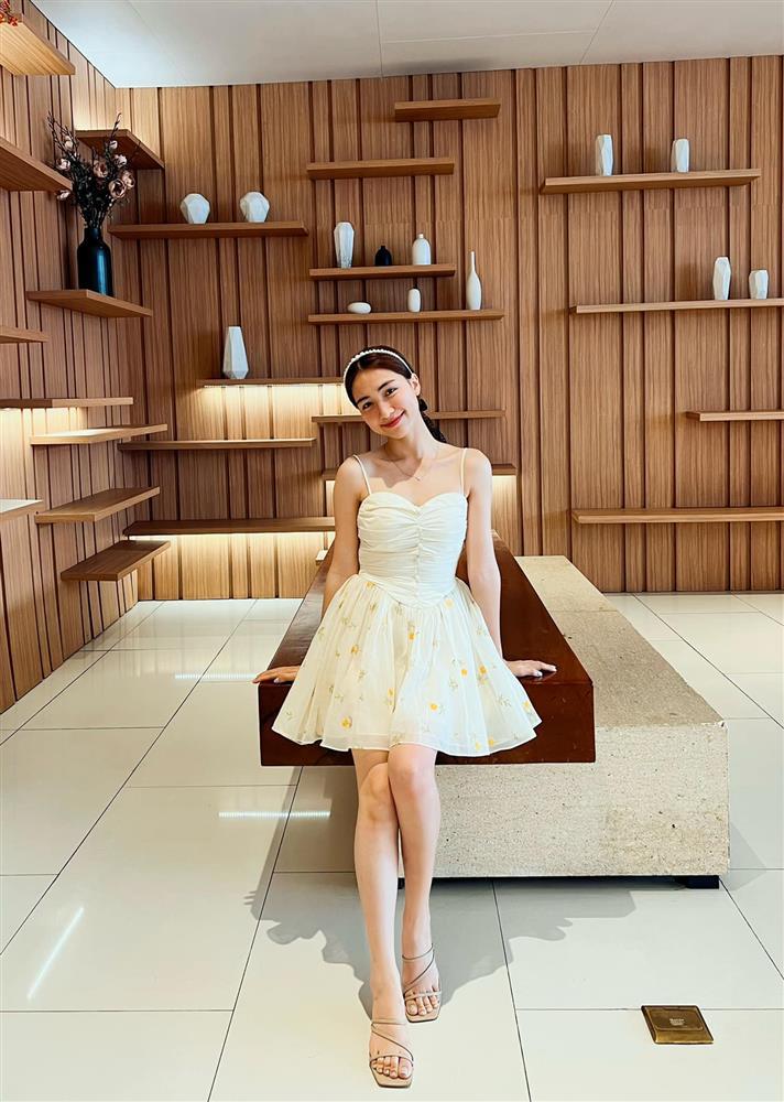 Tin showbiz Việt ngày 17/9: Hòa Minzy bị thắc mắc chăm khoe hình-1