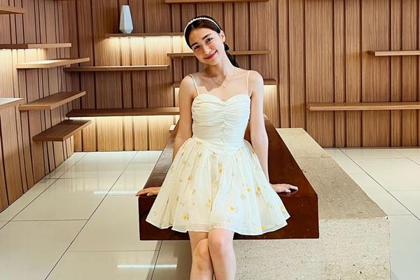 Tin showbiz Việt ngày 18/9: Bạn gái Huỳnh Anh khoe gia đình 3 thế hệ-11