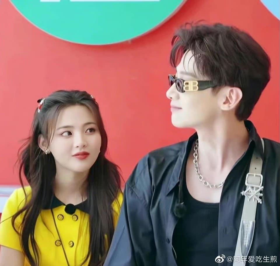 3 cặp đôi đỉnh nhất mùa hè: Triệu Lộ Tư - Dương Siêu Việt đều có couple hot-10