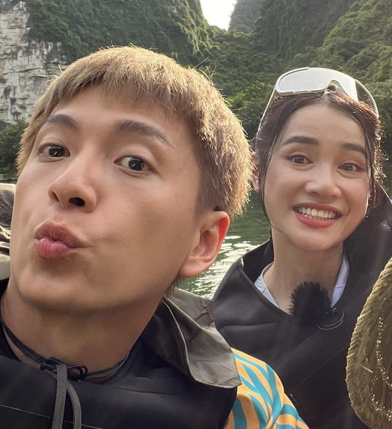 Nhan sắc Nhã Phương khi đồng nghiệp quên chỉnh ảnh-2