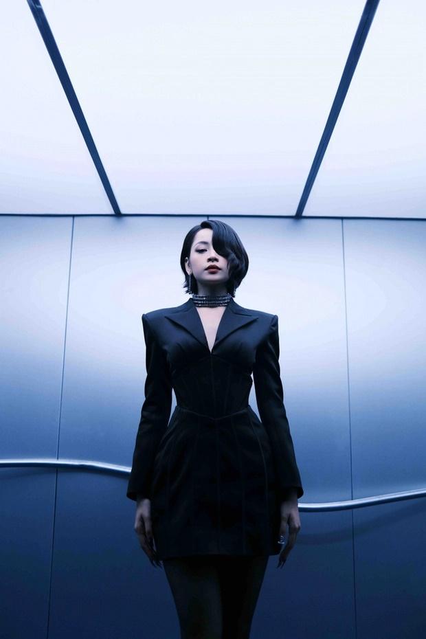 2 sản phẩm liên tiếp bị chỉ trích, Chi Pu đang chệch hướng?-4