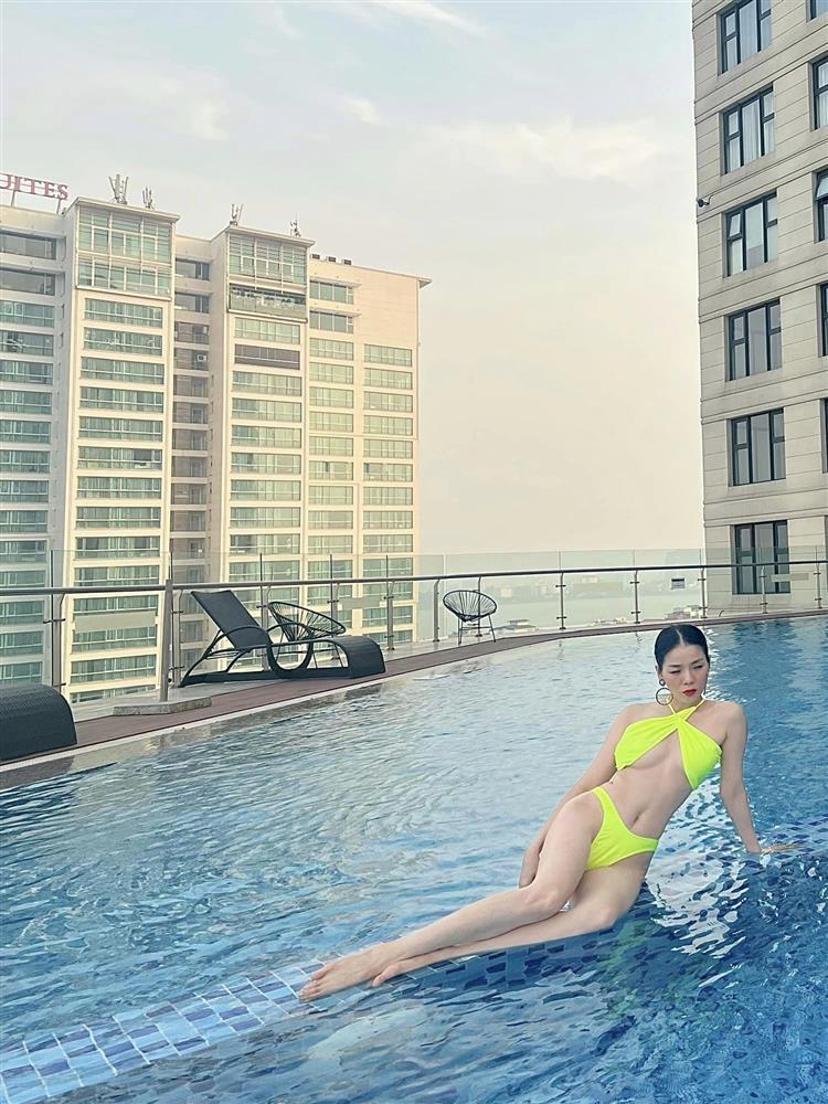 Bị nhắc photoshop lố tay, Lệ Quyên phản ứng sao?-3