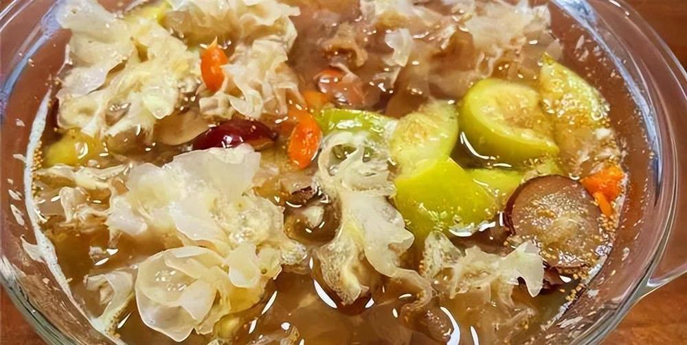 Loại quả mọc dại dinh dưỡng cao, muối chua hay nấu chè rất ngon-1