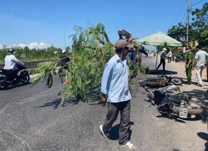 Đi nhập học, nữ sinh Quảng Nam tử vong sau va chạm liên hoàn-2