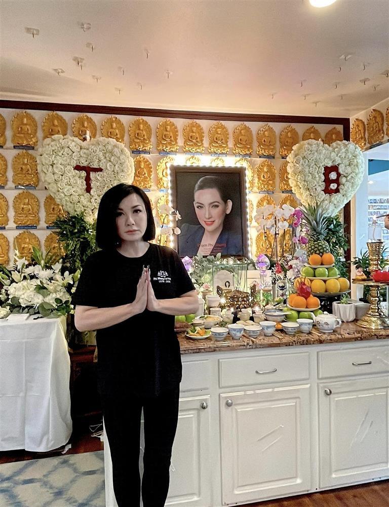 Chồng cũ Phi Nhung trong lễ giỗ đầu cố ca sĩ tại Mỹ-5