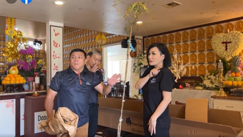 Chồng cũ Phi Nhung trong lễ giỗ đầu cố ca sĩ tại Mỹ-7