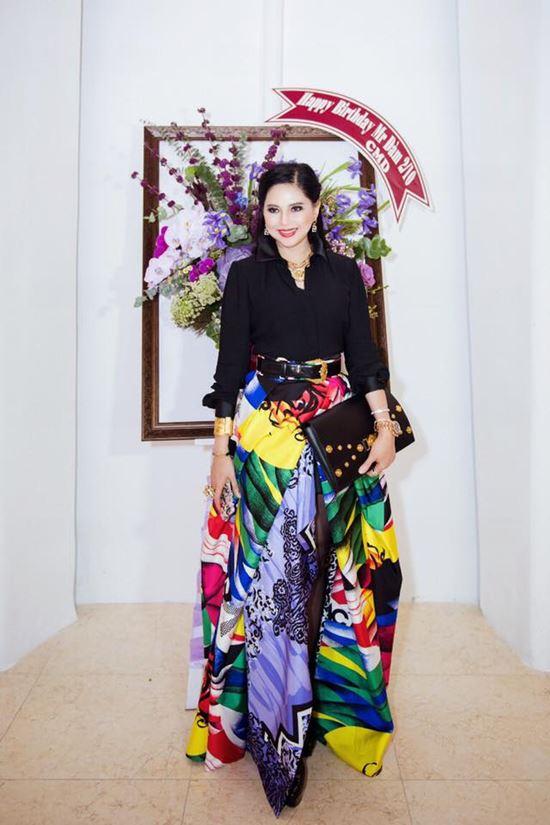 Mẹ chồng Hà Tăng qua mặt dàn mỹ nhân trẻ nhờ 1 kiểu váy-8