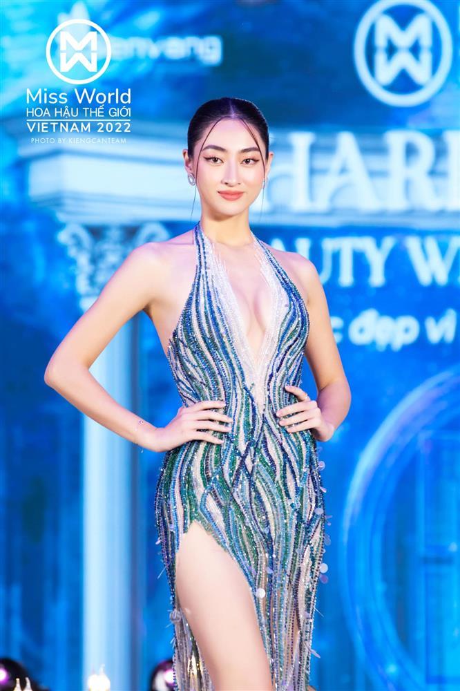 Lương Thùy Linh kể chuyện bị mẹ quăng sách, đuổi khỏi cửa-4