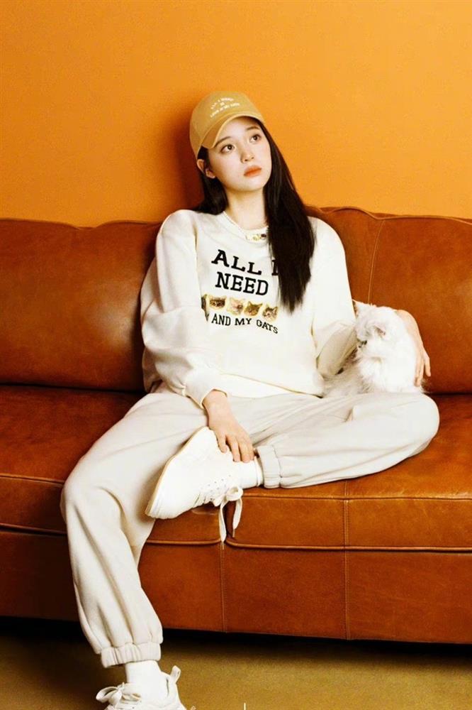 Công chúa Cello Âu Dương Na Na khoe style mùa thu chất lừ-1