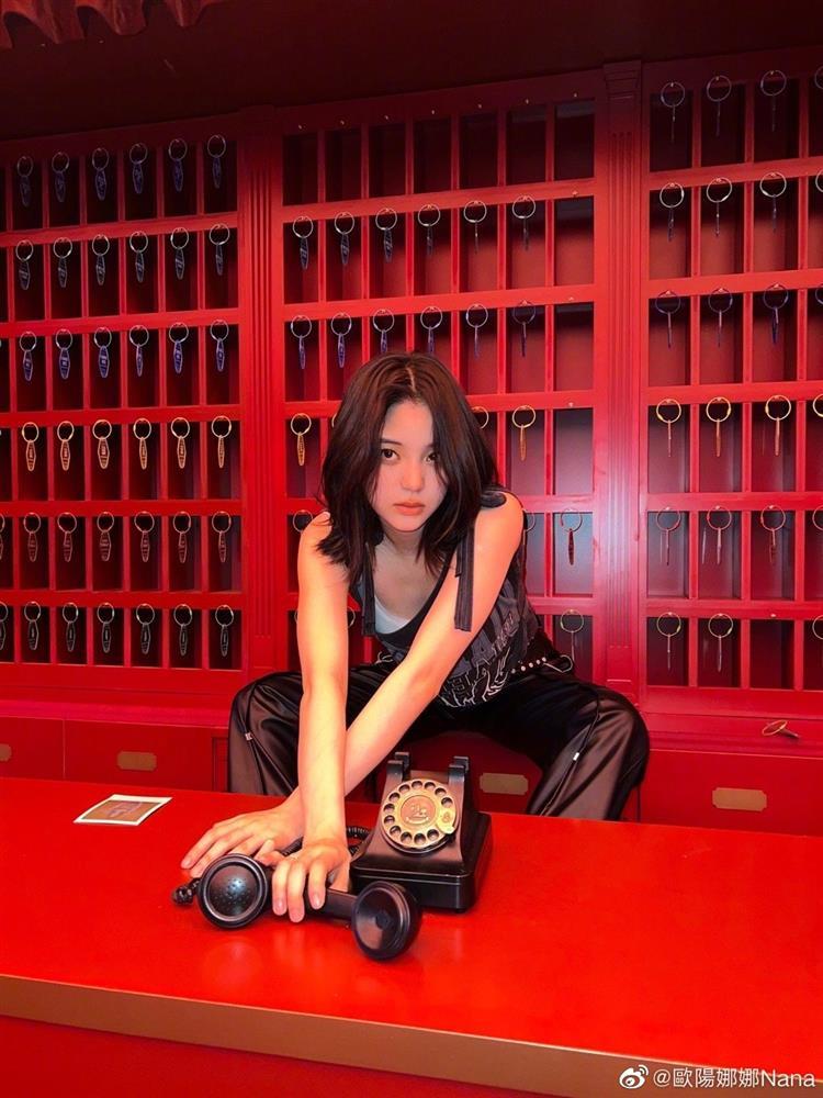 Công chúa Cello Âu Dương Na Na khoe style mùa thu chất lừ-7