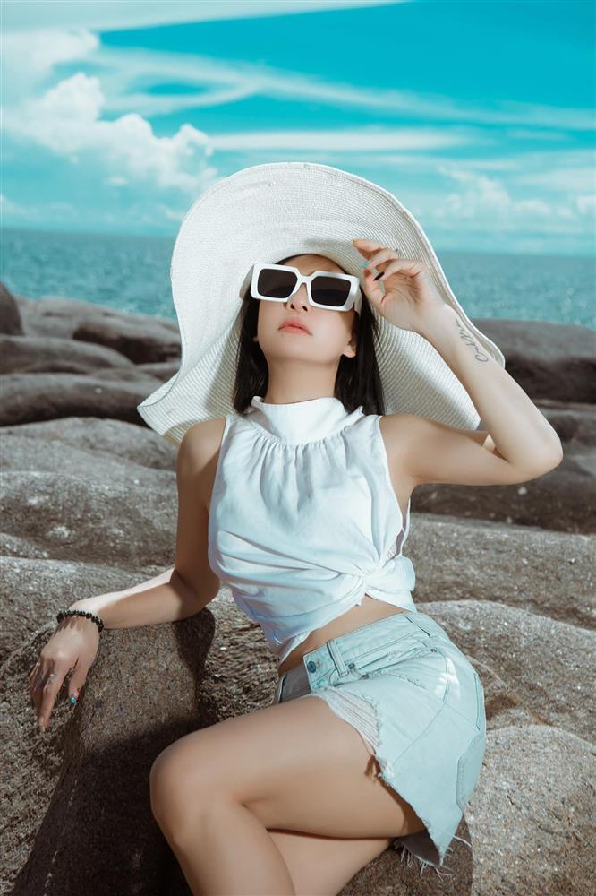 Đâu chỉ Kiều Minh Tuấn, Cát Phượng cũng lột xác sau chia tay-1