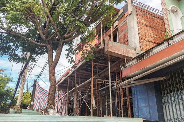 Dọn nhà ngày mưa lũ, người phụ nữ bị điện giật tử vong-2