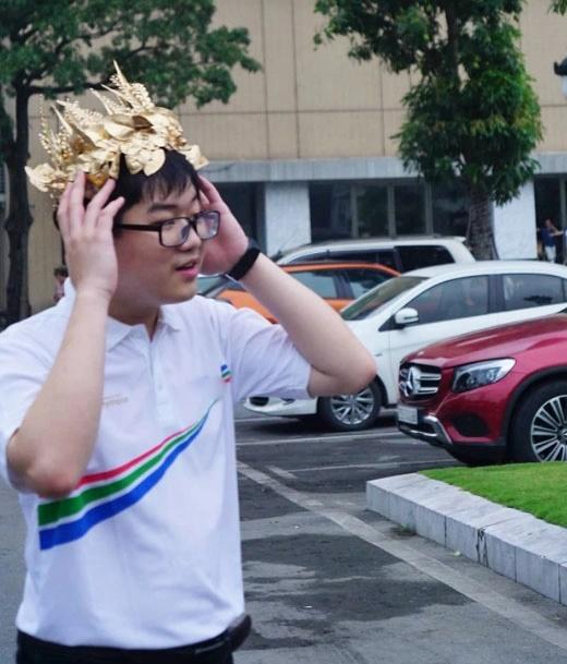 Bố mẹ bệnh nặng, nam sinh Sơn La nỗ lực giành vé chung kết Olympia-3