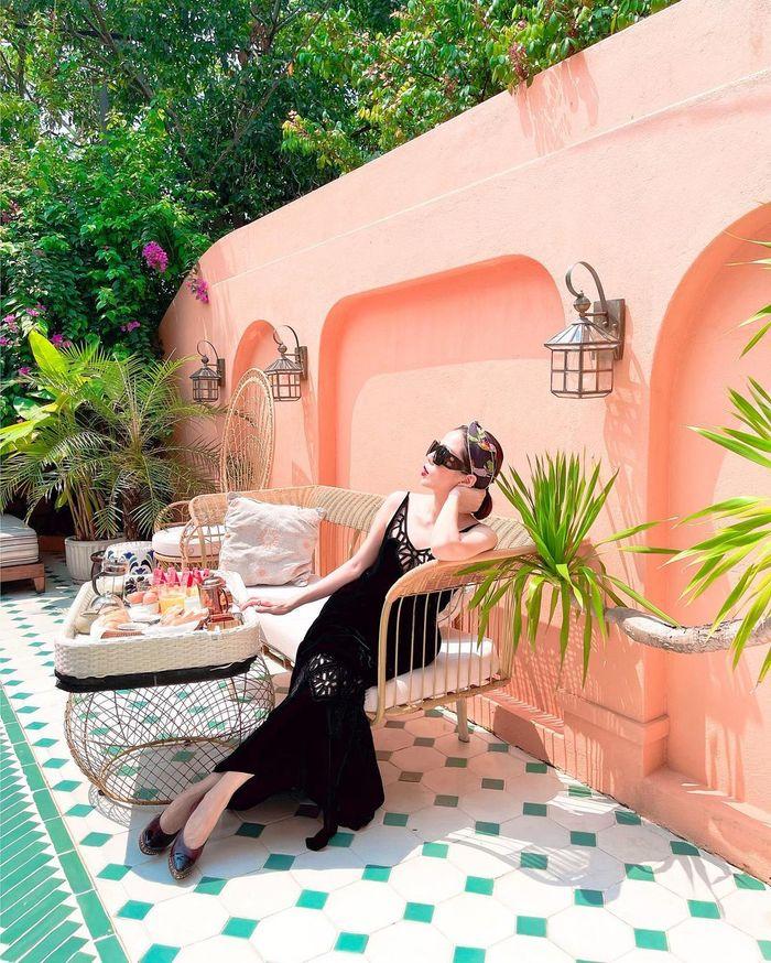 Lệ Quyên giữ gìn vóc dáng nhờ... ăn nho 3 triệu/chùm-4