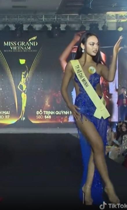 Mai Ngô diện đầm kiệm vải lộ dáng kém nuột ở bán kết Miss Grand VN-7