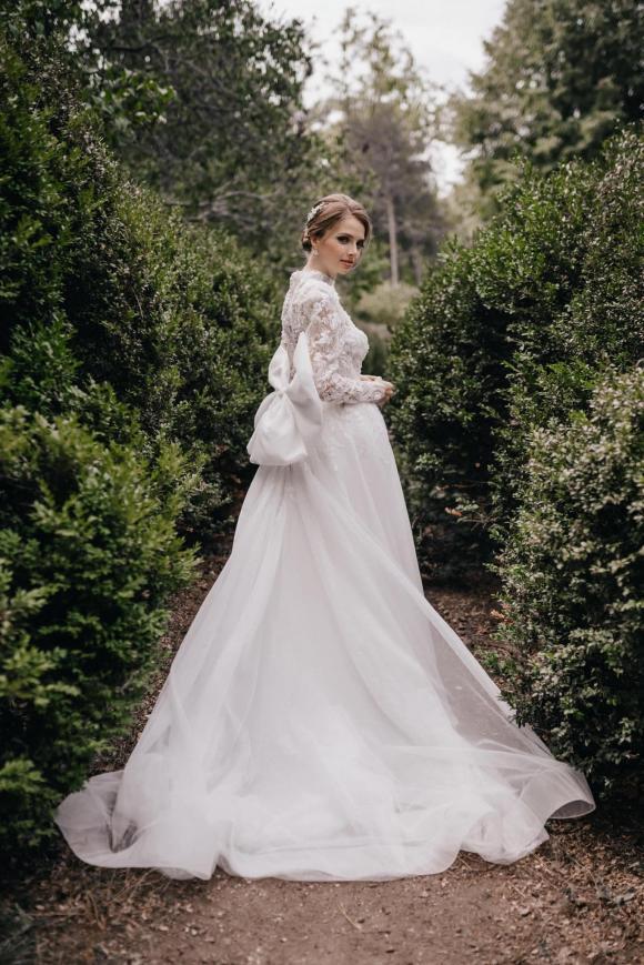 Mẫu nữ từng bị vợ quản lý cũ Hoài Lâm đánh ghen tung full ảnh cưới-5