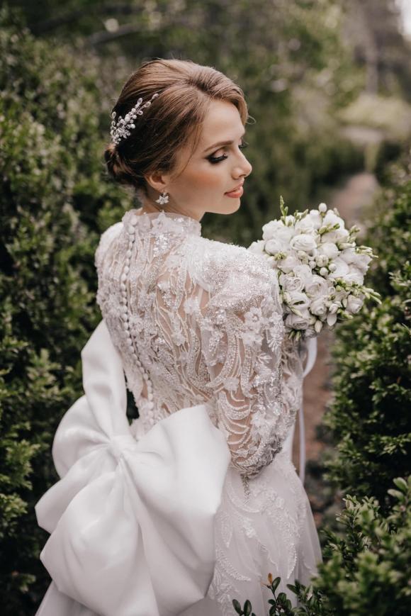 Mẫu nữ từng bị vợ quản lý cũ Hoài Lâm đánh ghen tung full ảnh cưới-6