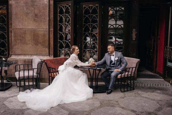 Mẫu nữ từng bị vợ quản lý cũ Hoài Lâm đánh ghen tung full ảnh cưới-8