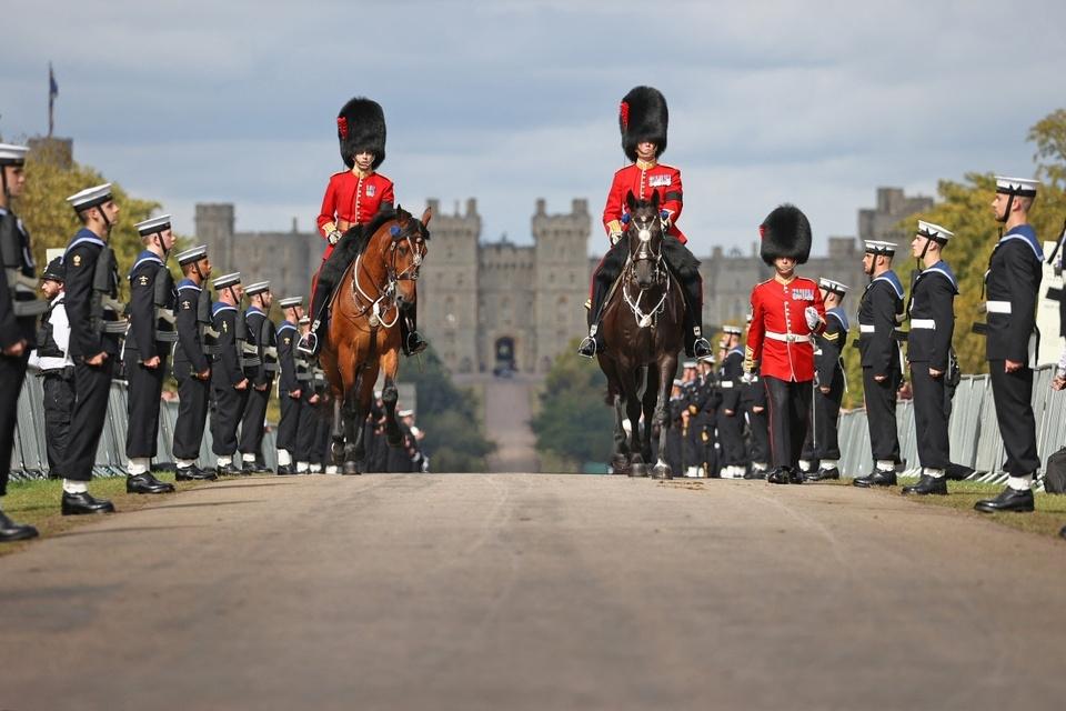 Windsor, nơi gắn liền với hoàng gia Anh, cũng là nơi diễn ra những nghi lễ cuối cùng trong tang lễ nữ hoàng Elizabeth II. Nghi lễ chính thức cuối cùng diễn ra tại Nhà nguyện St. George. Sau đó là lễ an táng được tổ chức kín đáo dành cho gia đình hoàng gia.