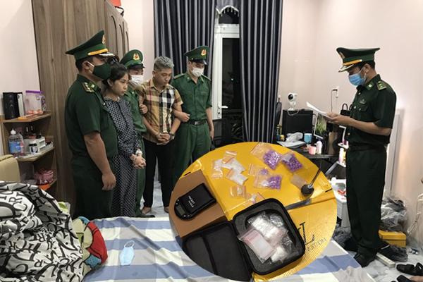 Chạm mặt Công an 141 Hà Nội, thanh niên hô biến chiếc hộp kim loại lạ-7