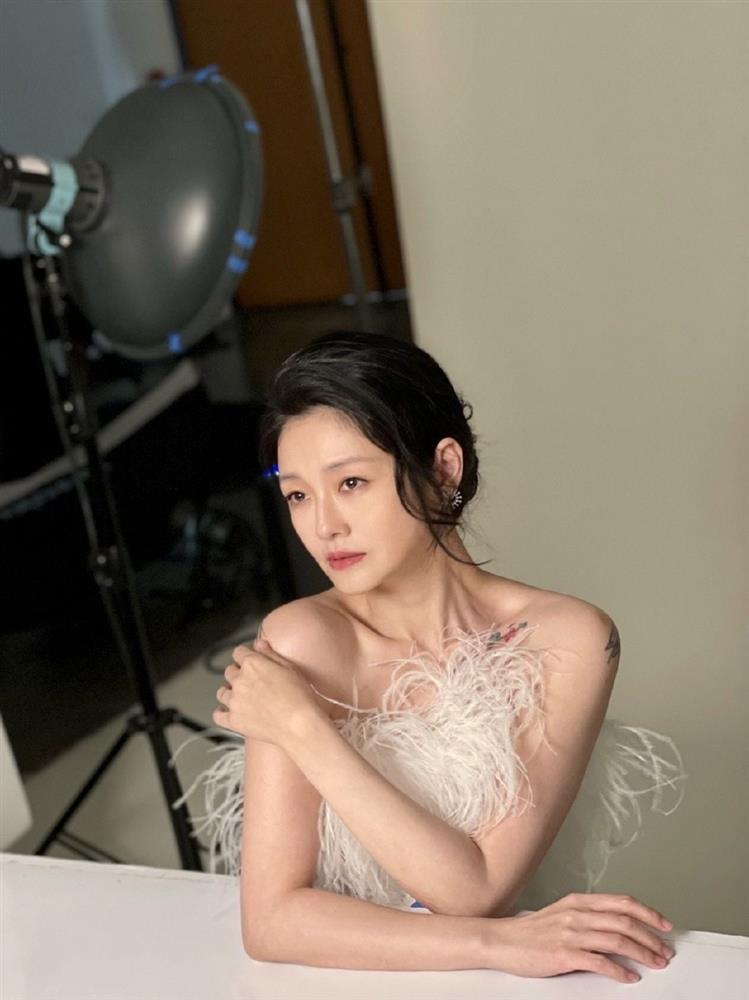 Nhan sắc thật Từ Hy Viên trong ảnh không chỉnh sửa-1